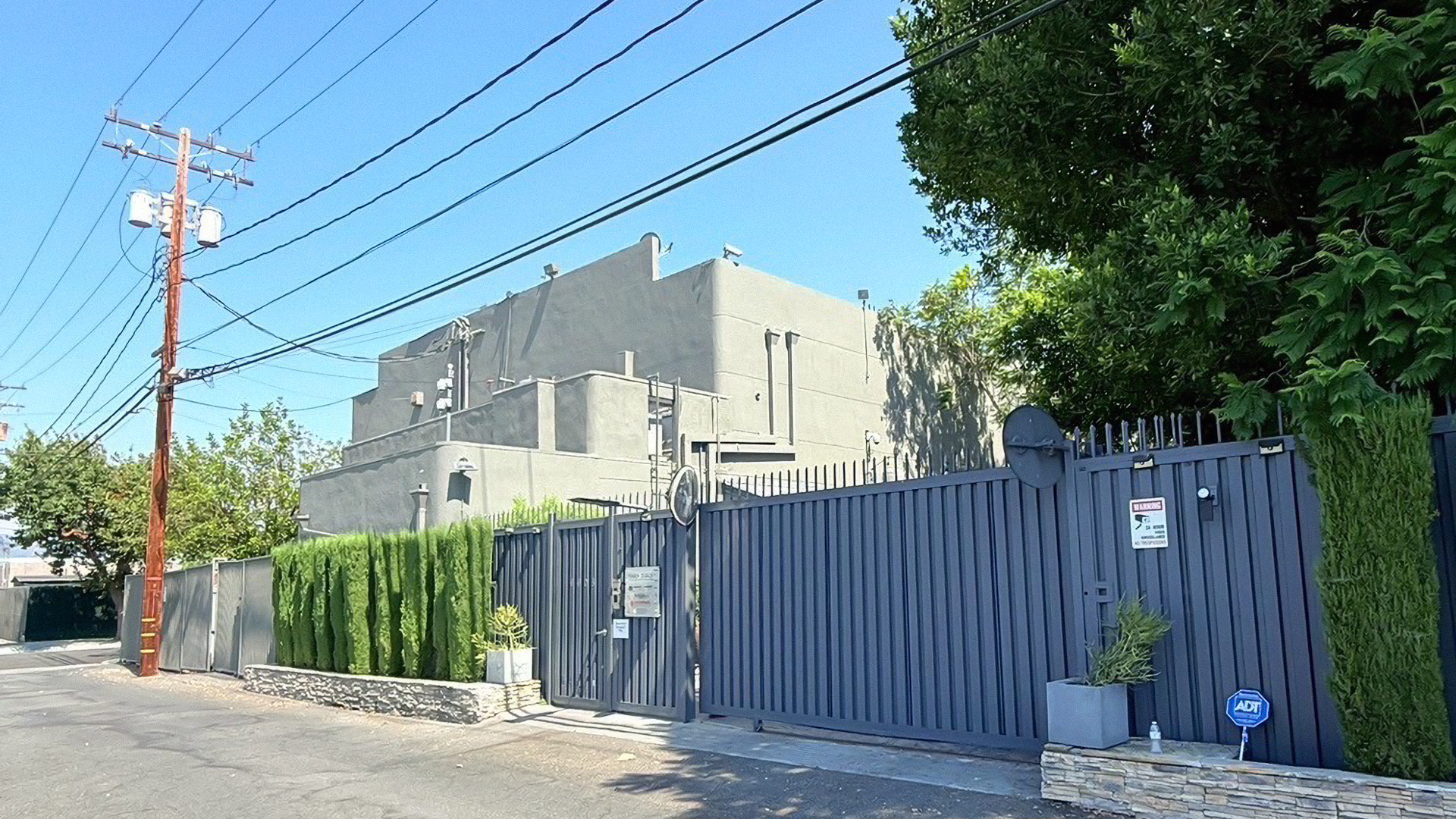 studio 17
