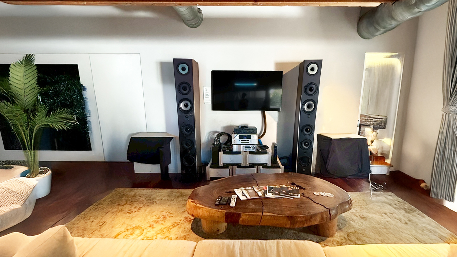 studio 1
